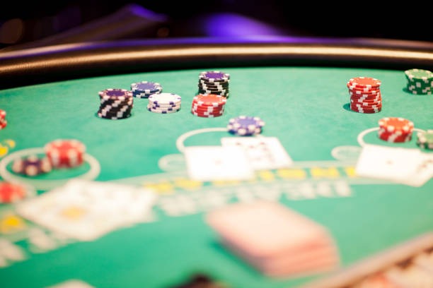 ポーカーアプリ vs Online Poker Sites: What’s Better?