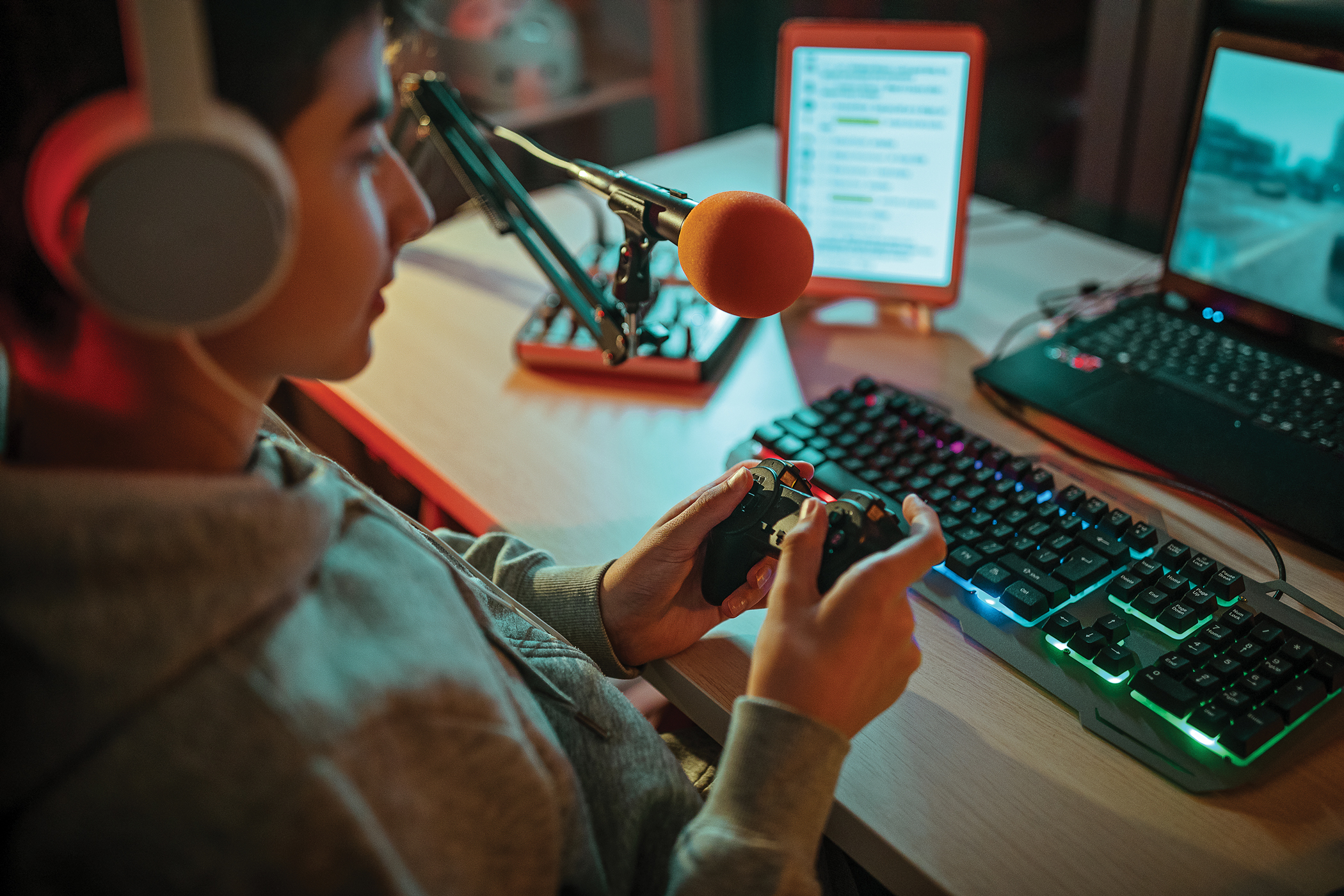 What You Should Consider Before Using Apex Cheat